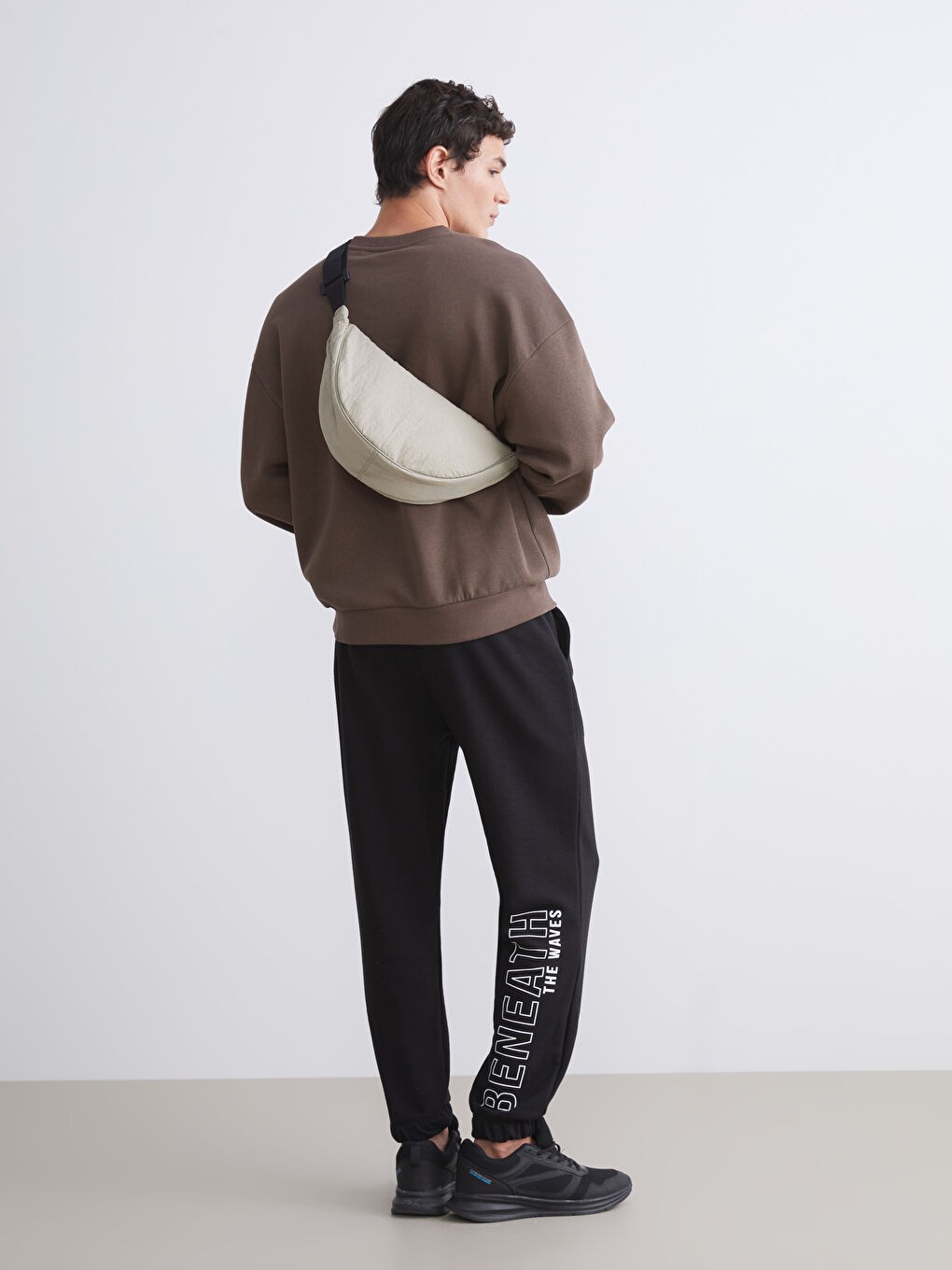 Standard Fit Men's Jogger Sweatpants